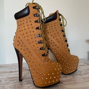 Platform high heel studded tan boots, New size 8